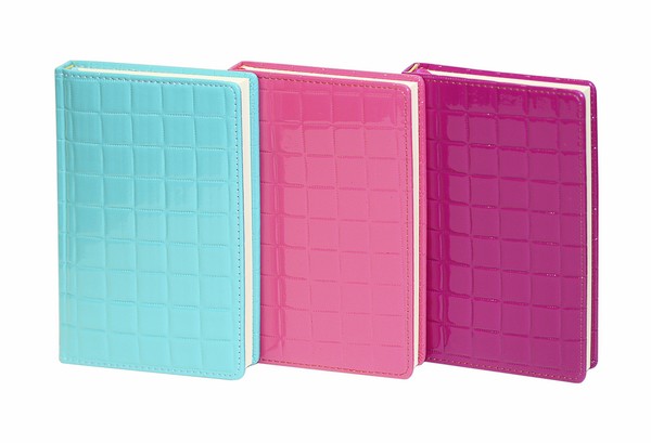 WB5632  notebook A5, ivory paper, 180 sheets, checked ...